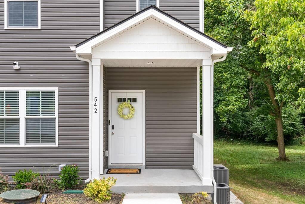 One-Of-A-Kind Smart, Cookie Themed Home For Up To 6 Clarksville Extérieur photo
